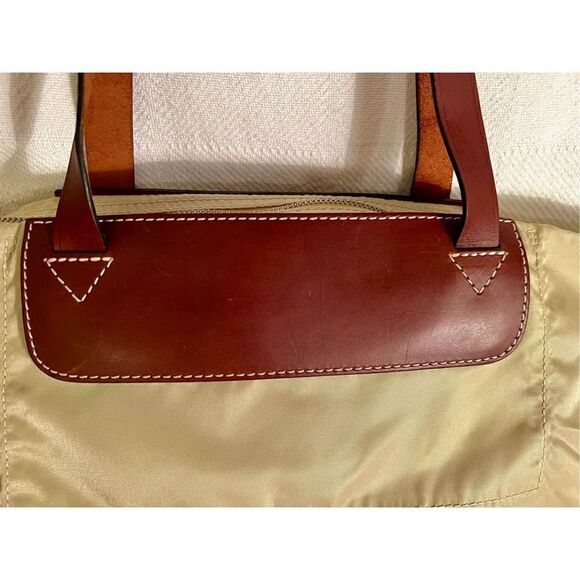 Dooney & Bourke Beige Nylon W/ Brown Leather Strap Zip Top Travel Bag - Picture 4 of 12